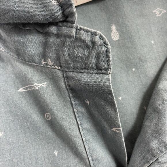 Travis Mathew Long Sleeve Button Shirt Blue Tropical Pineapple Blue Size Small - Picture 6 of 7